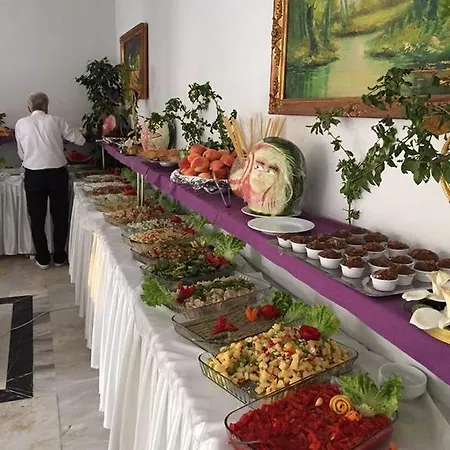 Hotel Tuana 2*
