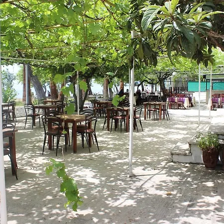 Tuana Hotel