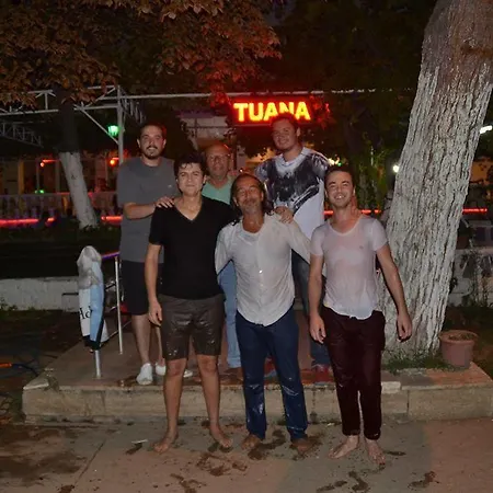 酒店 Tuana 埃尔代克