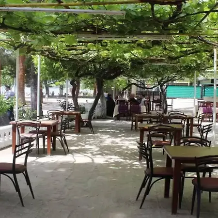 酒店 Tuana 埃尔代克