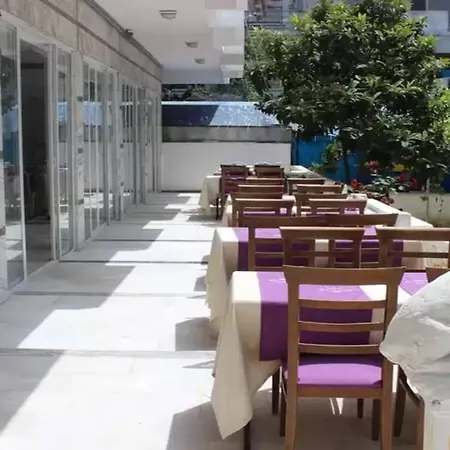 Ξενοδοχείο Tuana