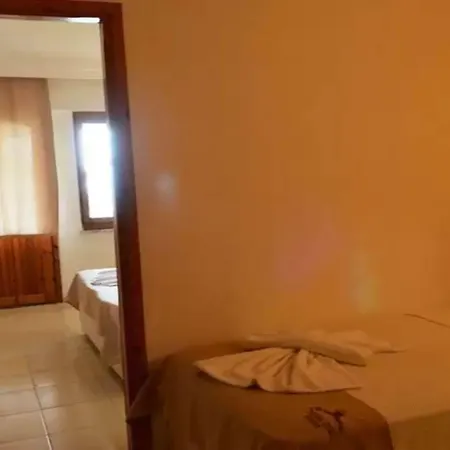 Tuana 2*